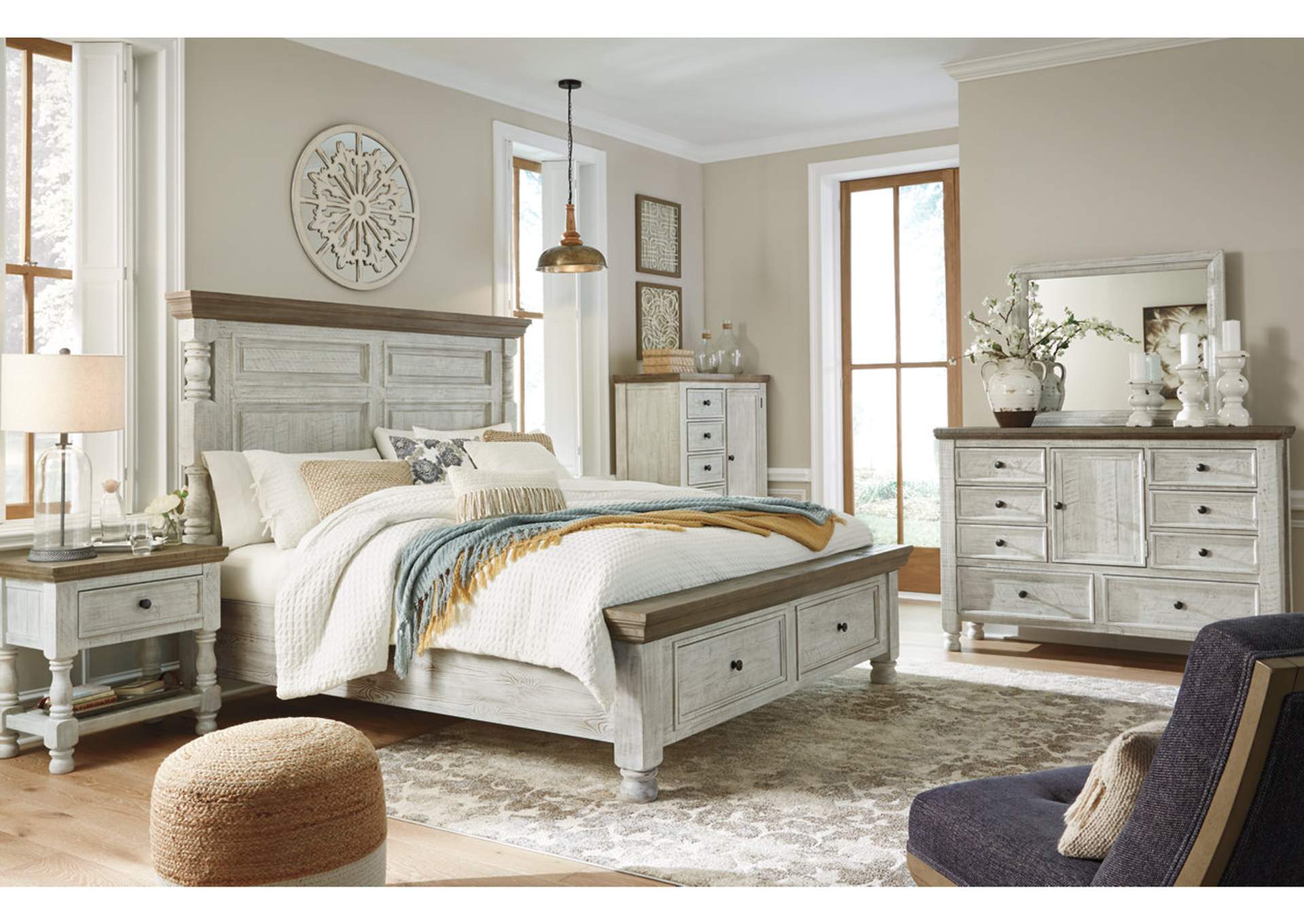 Havalance King Poster Bed With 2, Ashley Furniture King Bed With Drawers