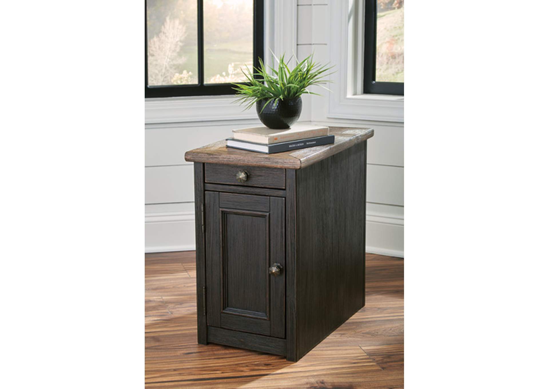 Tyler Creek Chairside End Table with USB Ports and Outlets